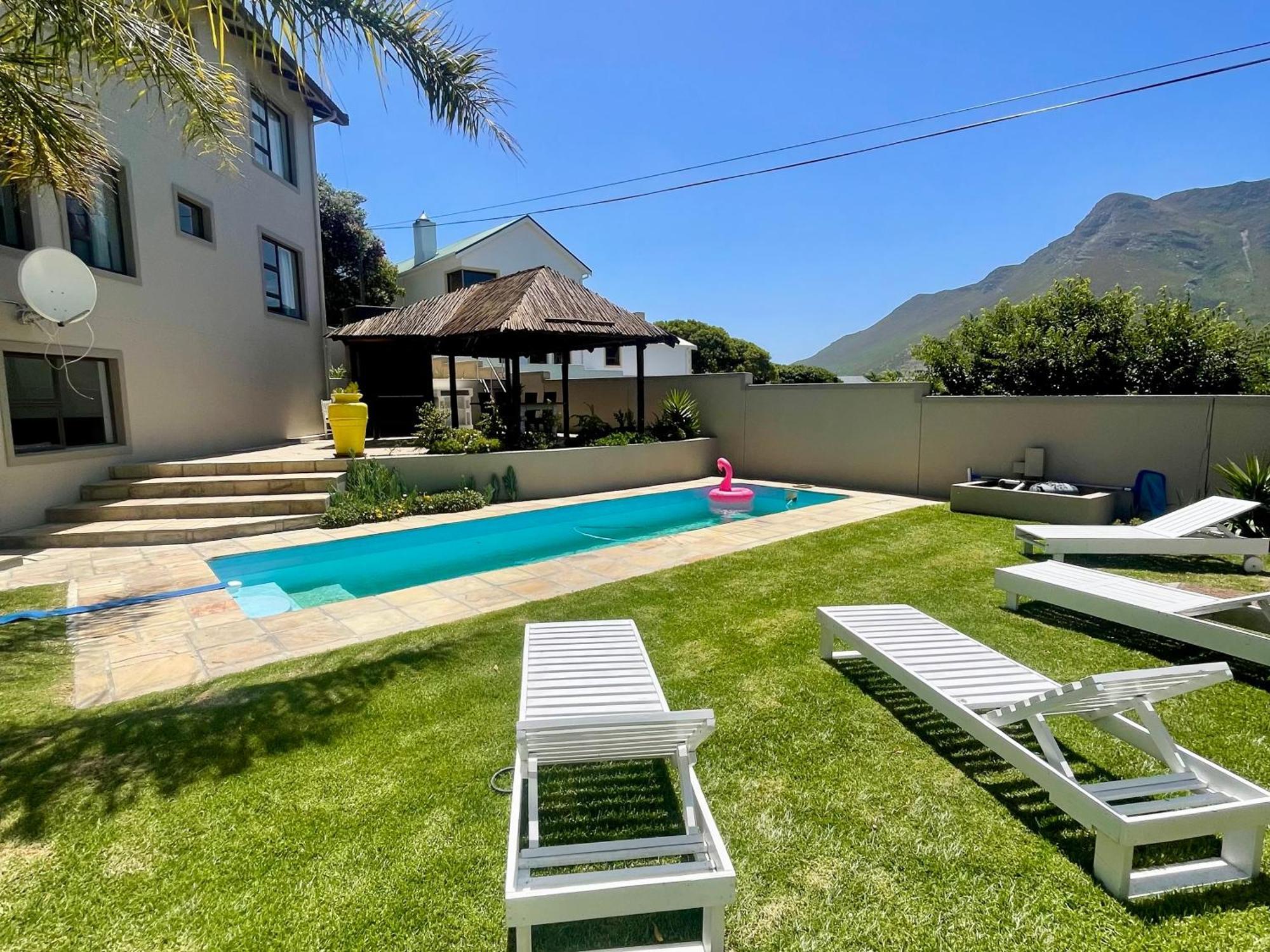 Bird'S View Guest Accommodation Hermanus Bagian luar foto