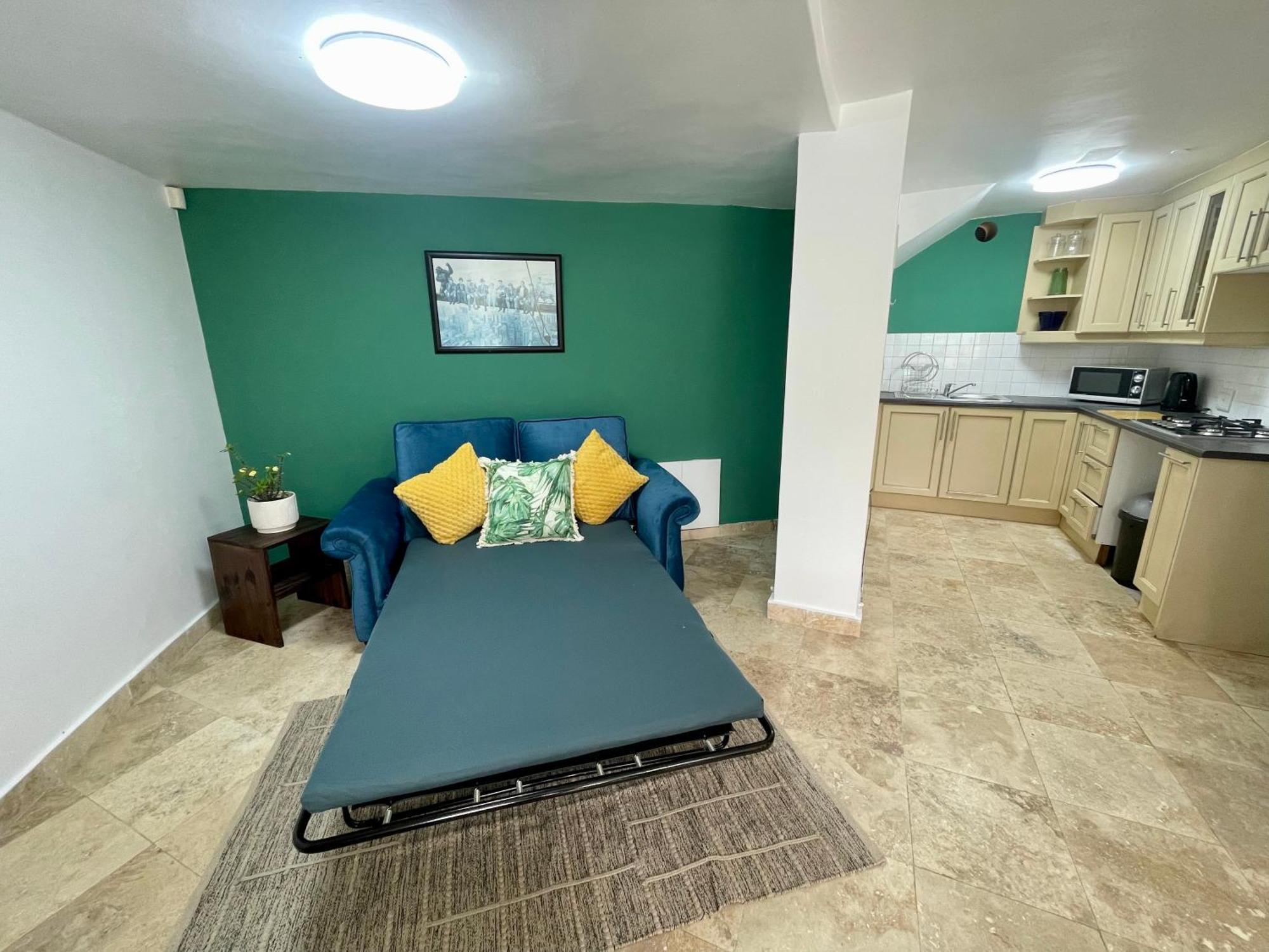 Bird'S View Guest Accommodation Hermanus Bagian luar foto
