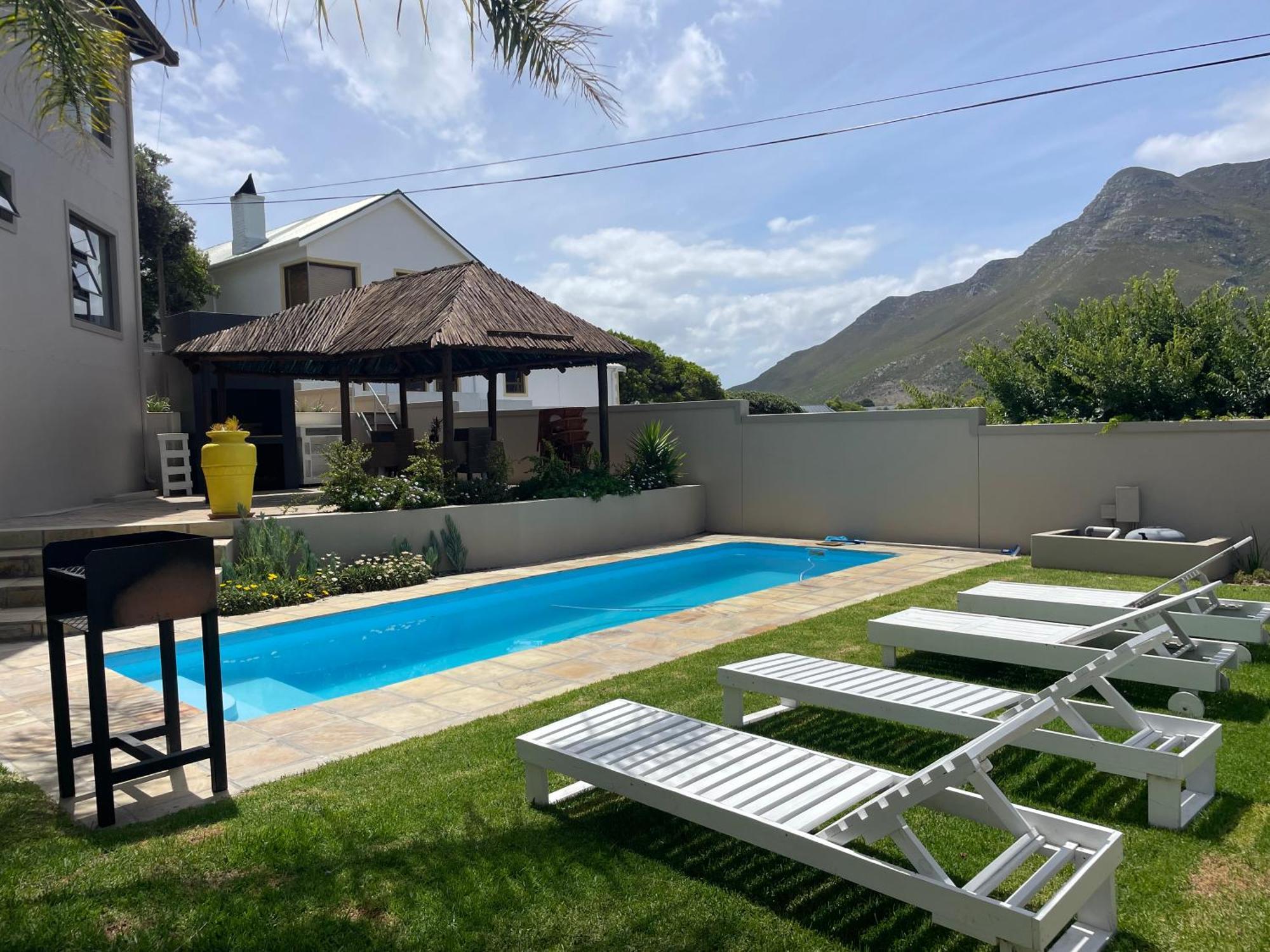 Bird'S View Guest Accommodation Hermanus Bagian luar foto