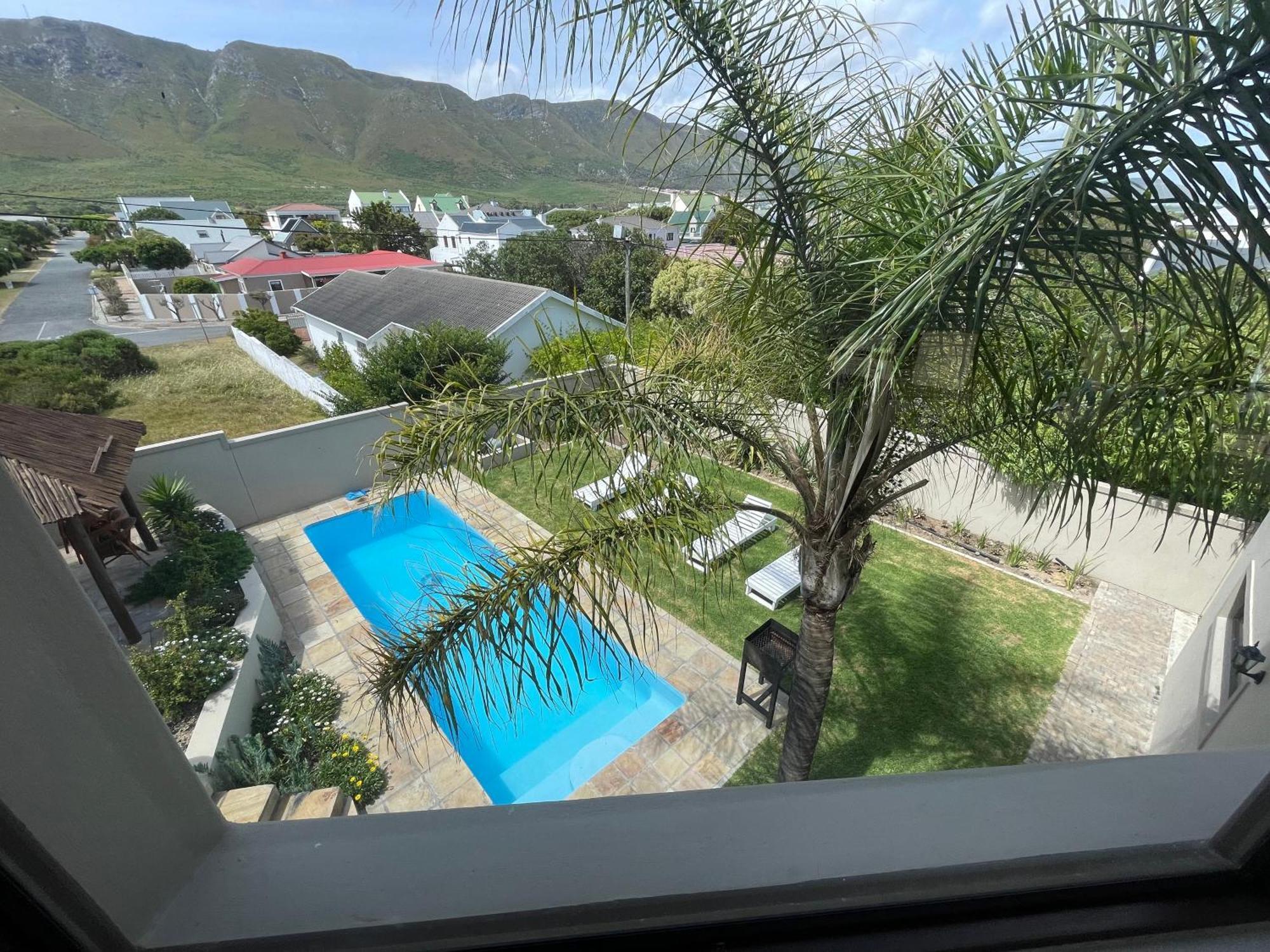 Bird'S View Guest Accommodation Hermanus Bagian luar foto