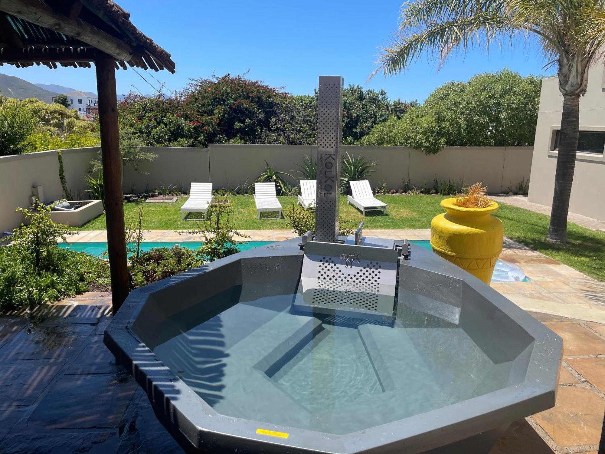 Bird'S View Guest Accommodation Hermanus Bagian luar foto