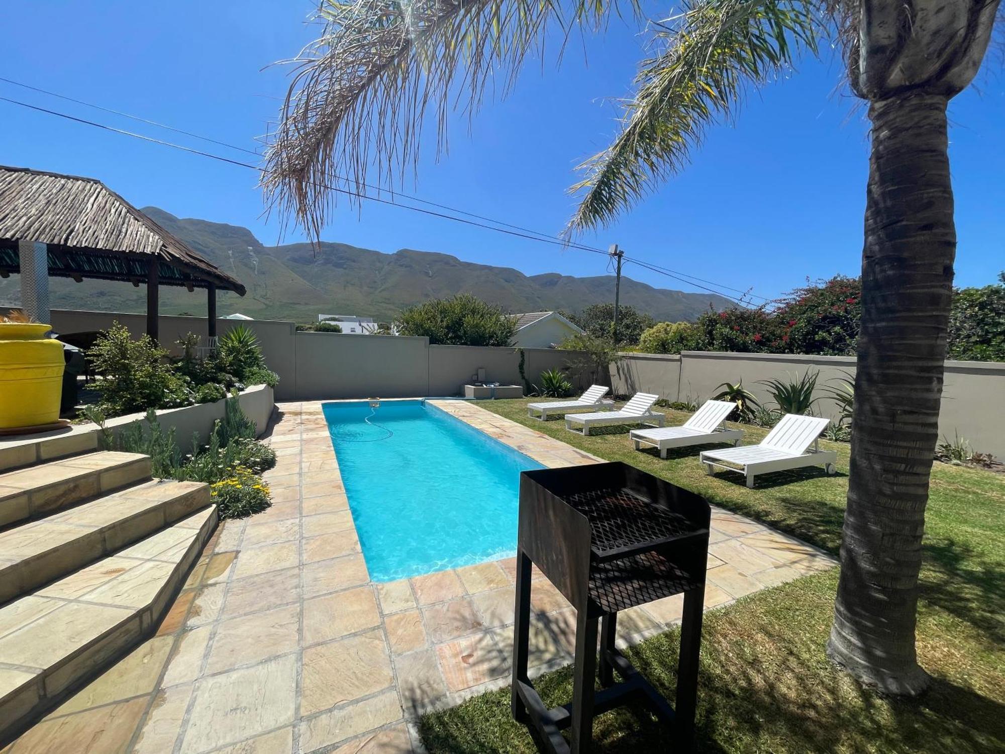 Bird'S View Guest Accommodation Hermanus Bagian luar foto